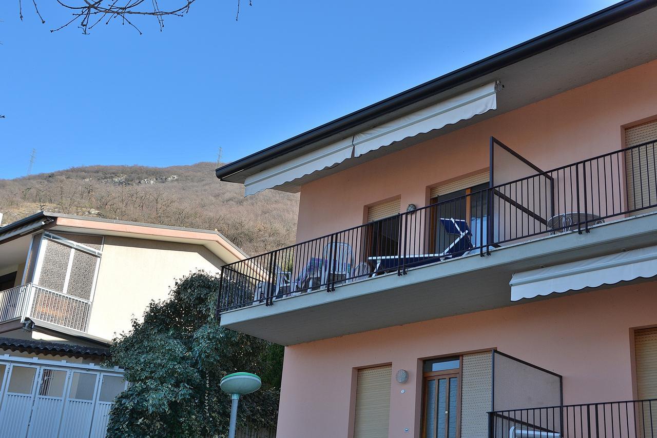 Residenza Candor With Pool Malcesine Extérieur photo