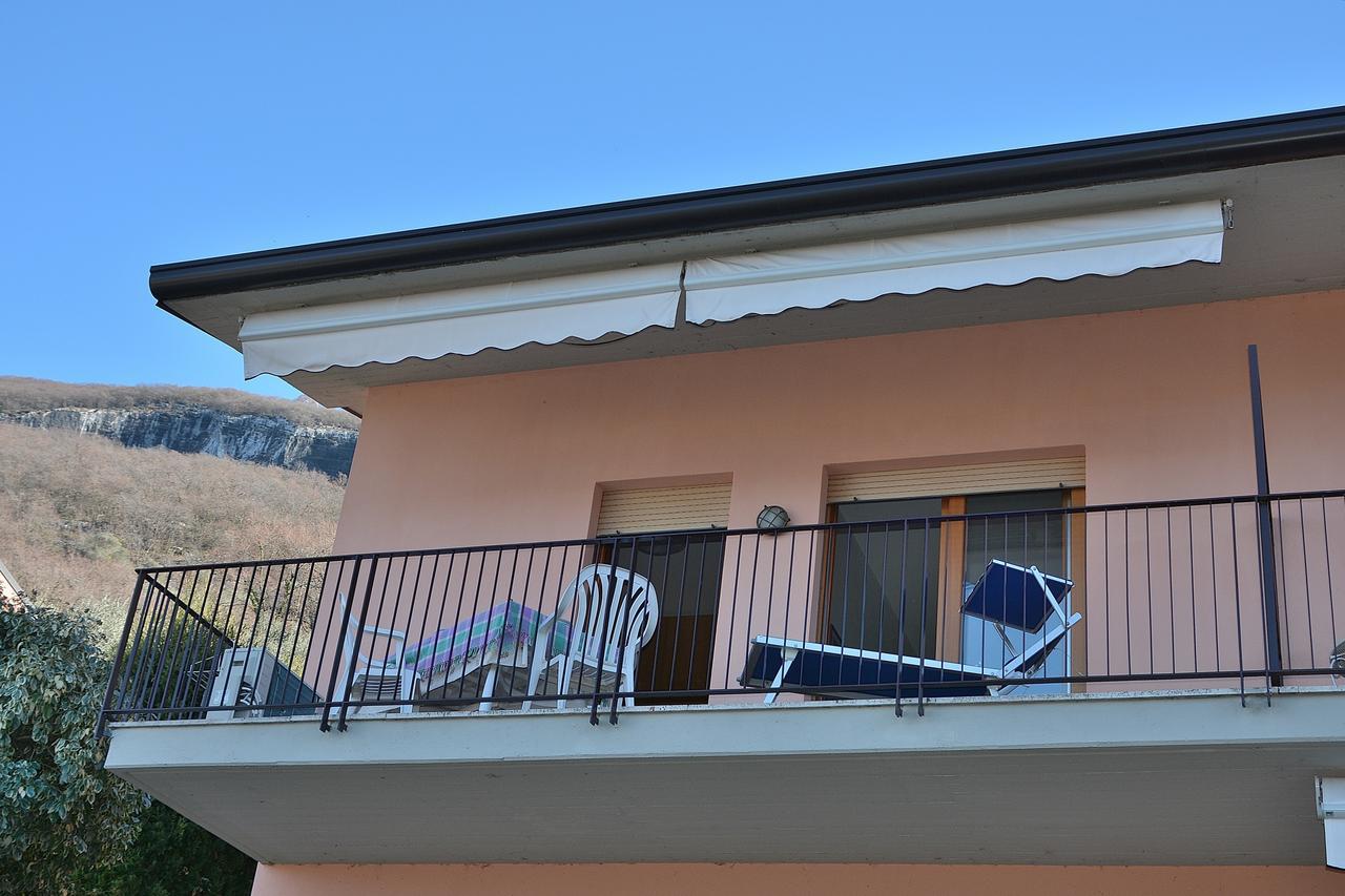 Residenza Candor With Pool Malcesine Extérieur photo