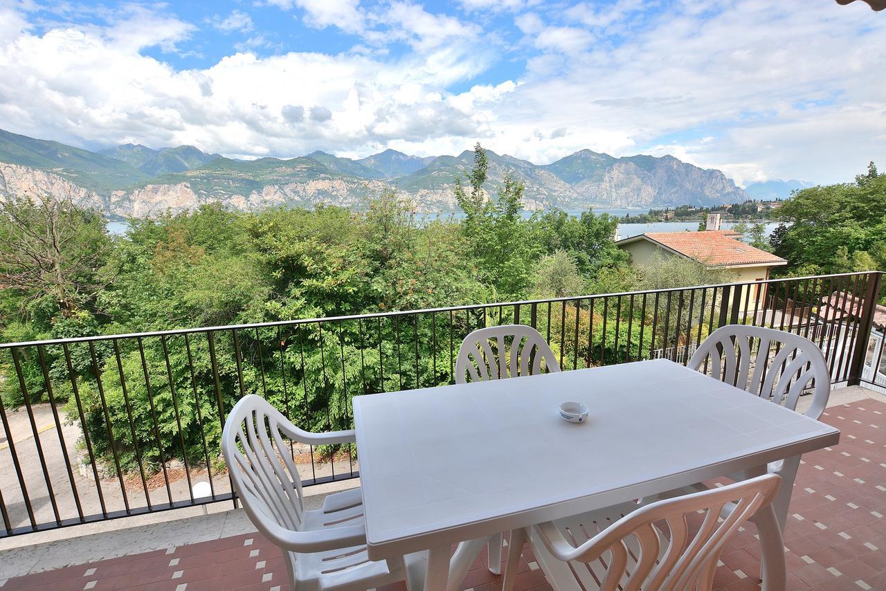 Residenza Candor With Pool Malcesine Extérieur photo